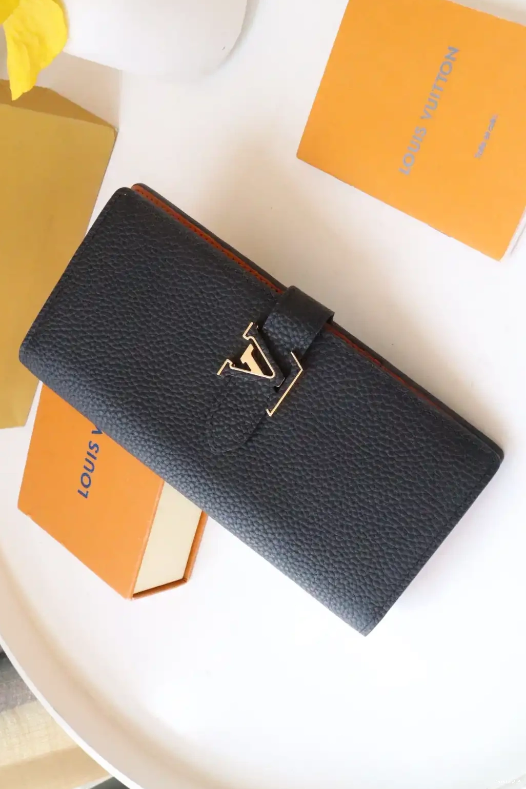 WALLET VERTICAL LOUIS VUITTON 0423